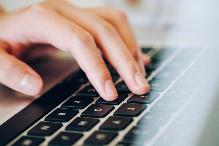 Free close hand typing keyboard